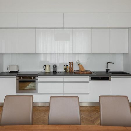 Deluxe Apartment In Old Town By Prague Days Kültér fotó