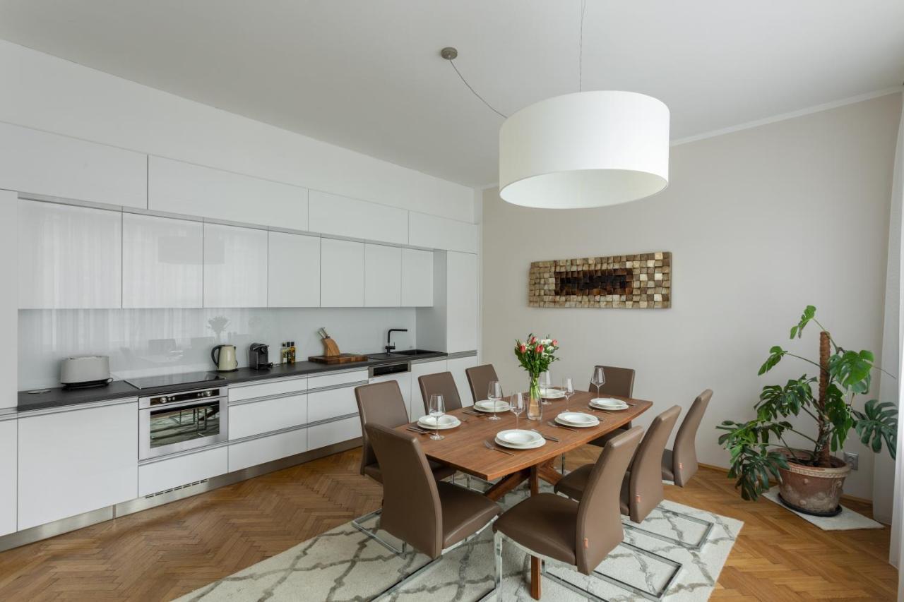 Deluxe Apartment In Old Town By Prague Days Kültér fotó