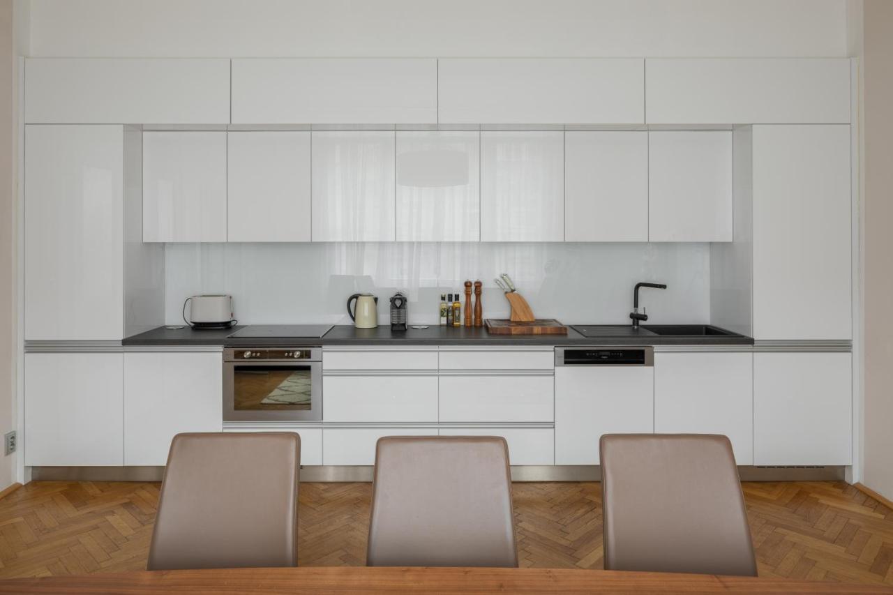 Deluxe Apartment In Old Town By Prague Days Kültér fotó